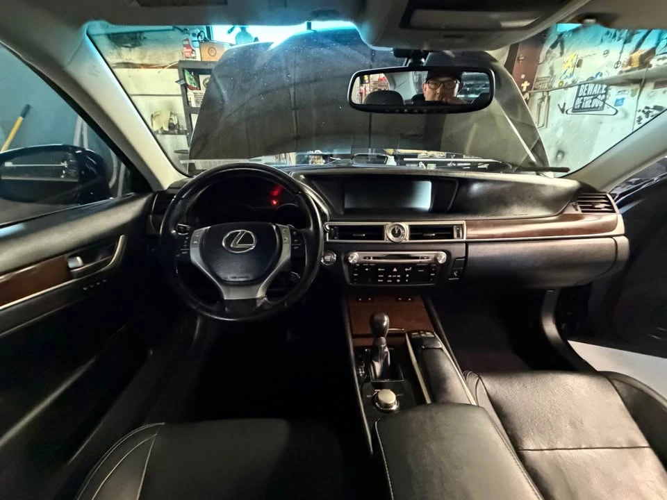 2013 Lexus GS 4th Gen - Image 9 of 10