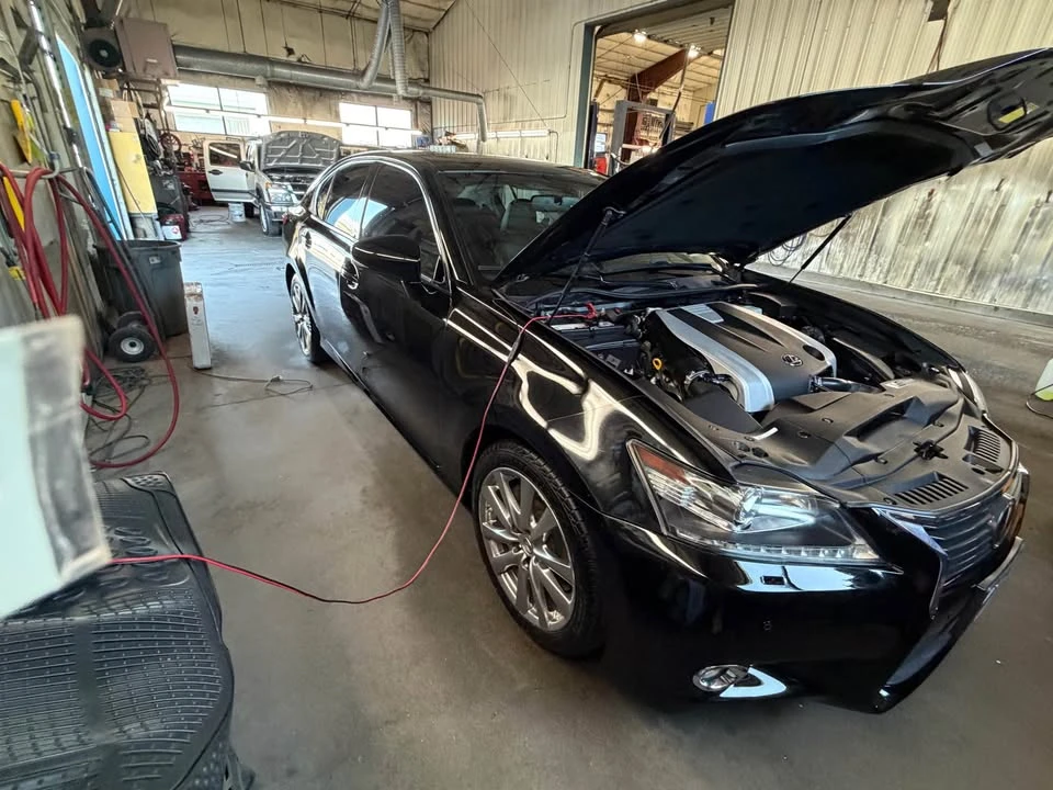 2013 Lexus GS 4th Gen - Image 6 of 10