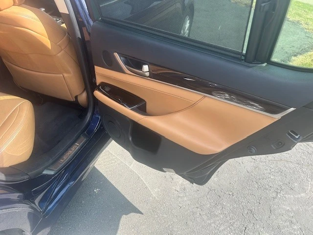 2013 Lexus GS 4th Gen - Image 12 of 23