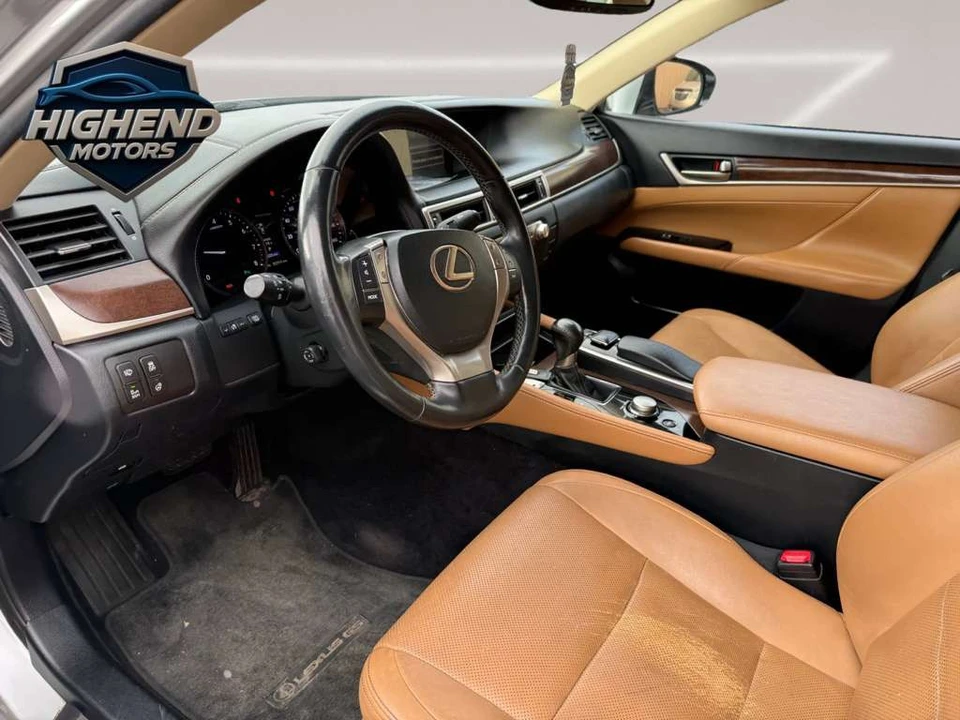 2013 Lexus GS 4th Gen - Image 15 of 21