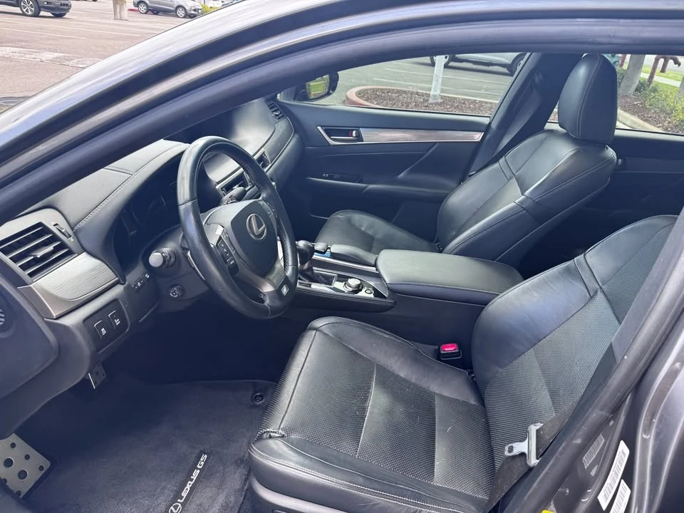2013 Lexus GS 4th Gen - Image 10 of 20