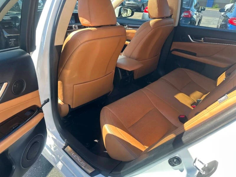 2013 Lexus GS 4th Gen - Image 11 of 15
