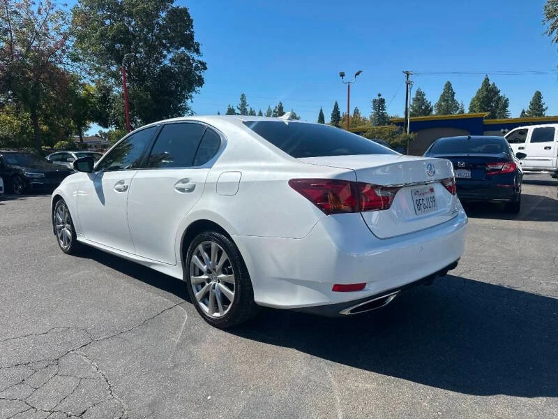 2013 Lexus GS 4th Gen - Image 6 of 15