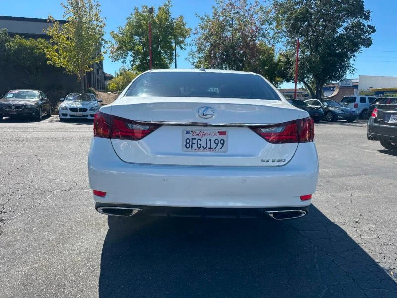 2013 Lexus GS 4th Gen - Image 7 of 15