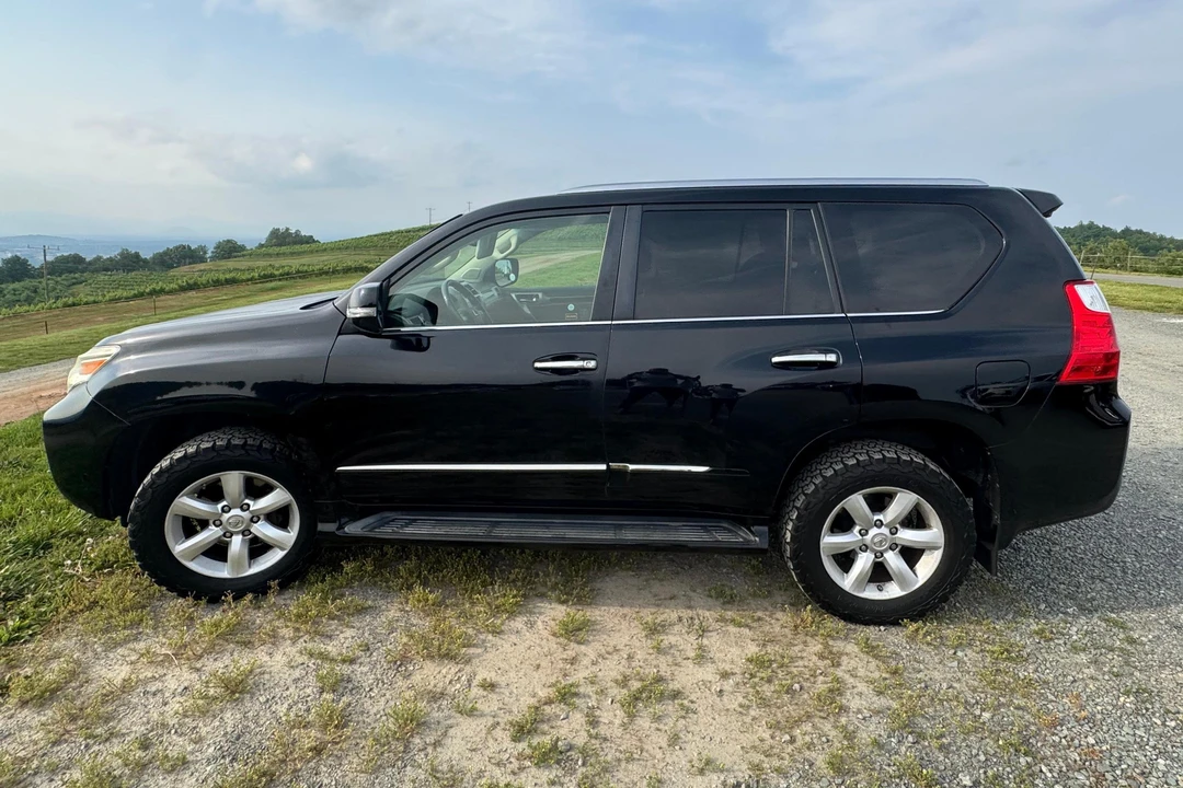 2013 Lexus GX 2nd Gen - Image 3 of 31