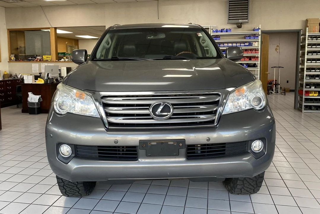 2013 Lexus GX 2nd Gen - Image 2 of 31