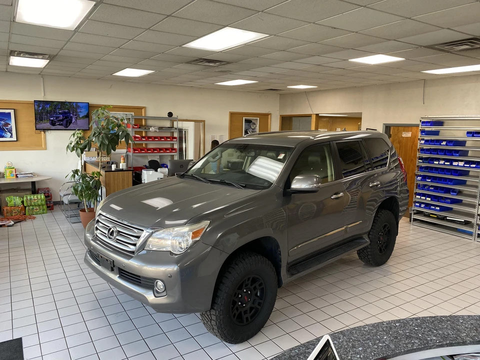 2013 Lexus GX 2nd Gen - Image 6 of 31