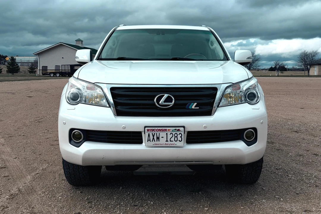 2013 Lexus GX 2nd Gen - Image 2 of 31