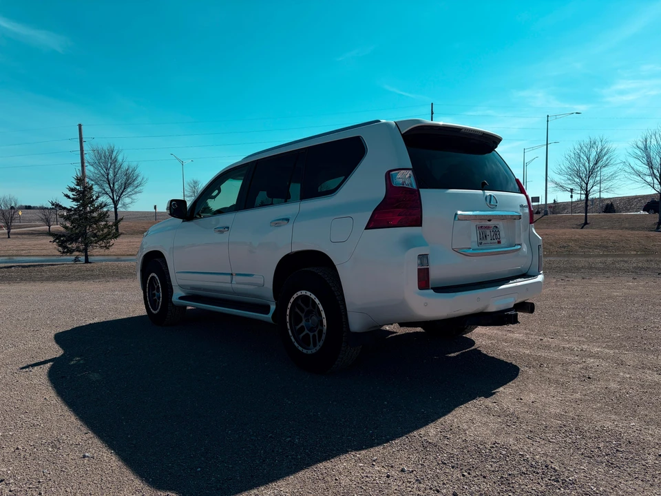 2013 Lexus GX 2nd Gen - Image 8 of 31