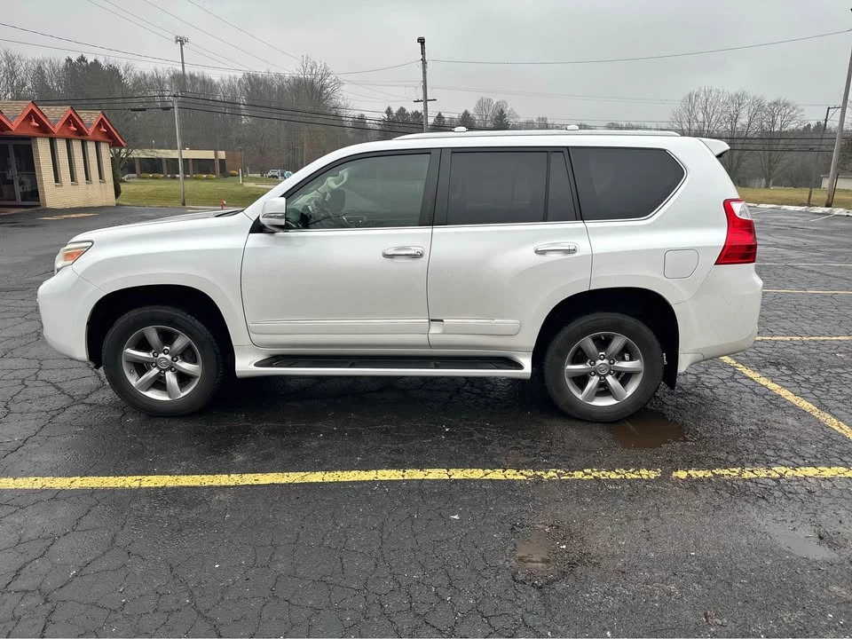 2013 Lexus GX 2nd Gen - Image 2 of 4