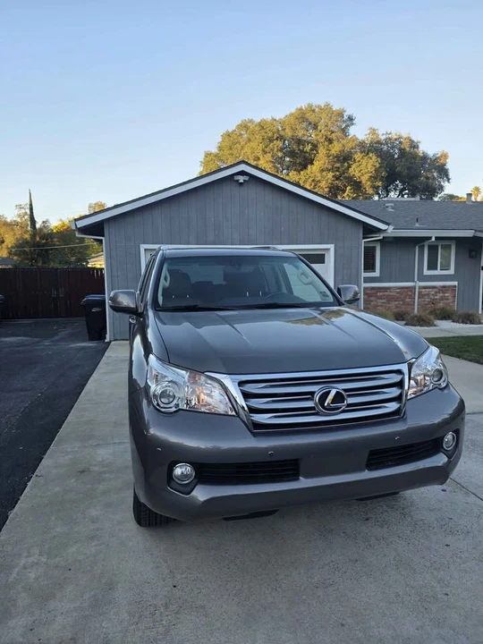 2013 Lexus GX 2nd Gen - Image 2 of 11