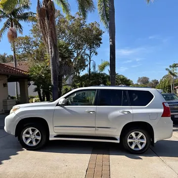 2013 Lexus GX 460 Luxury Sport Utility 4D