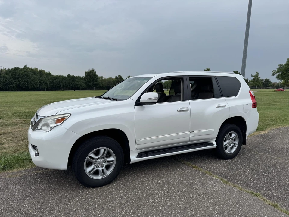 2013 Lexus GX 2nd Gen - Image 27 of 31
