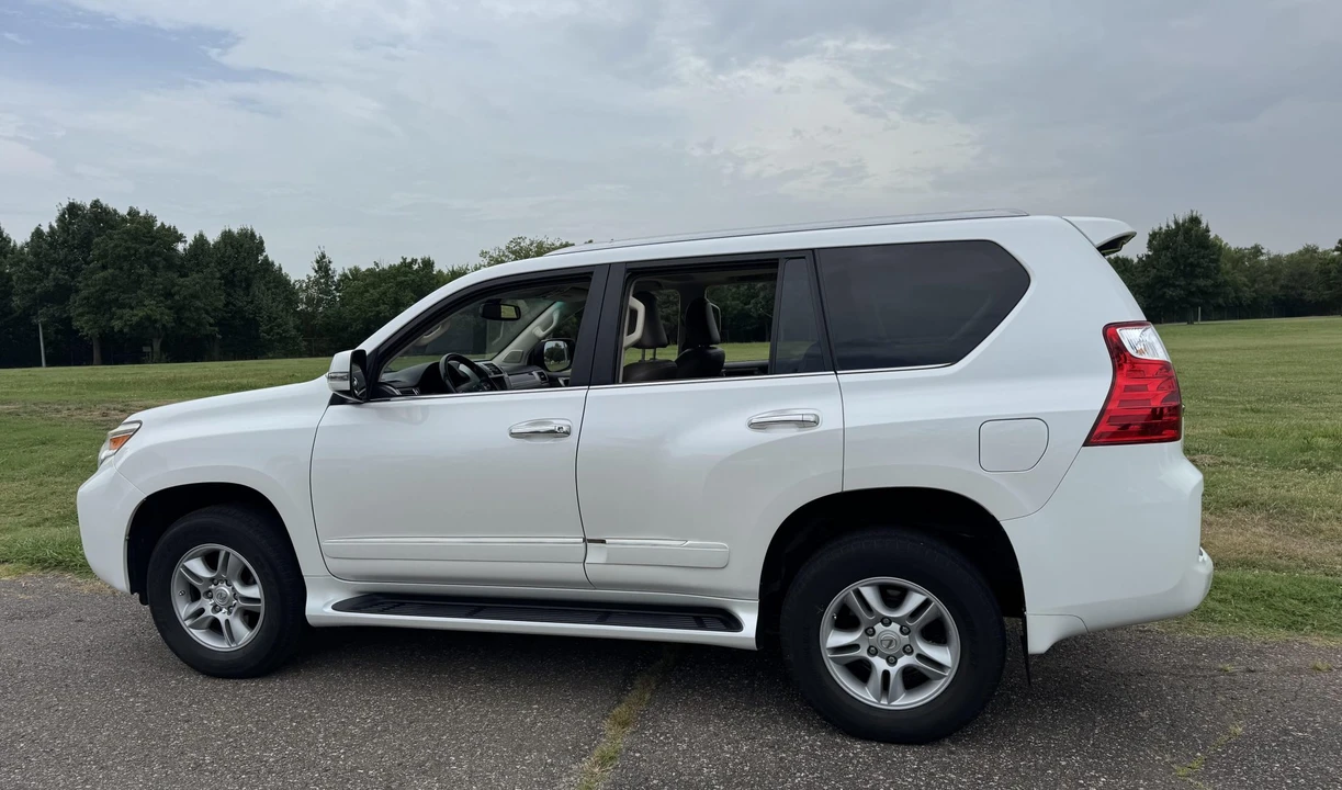 2013 Lexus GX 2nd Gen - Image 25 of 31