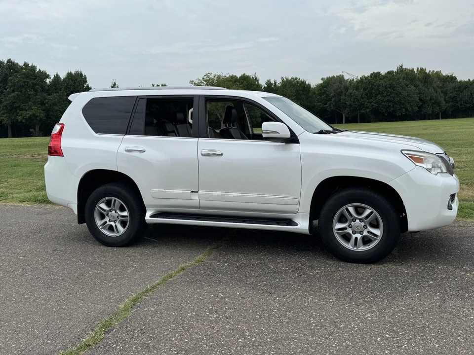 2013 Lexus GX 2nd Gen - Image 13 of 31