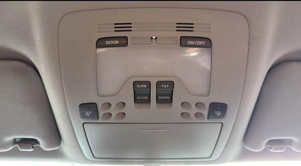 2013 Lexus IS 2nd Gen - Image 10 of 12