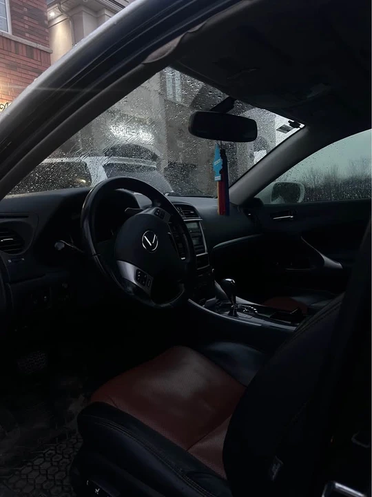 2013 Lexus IS 2nd Gen - Image 6 of 8