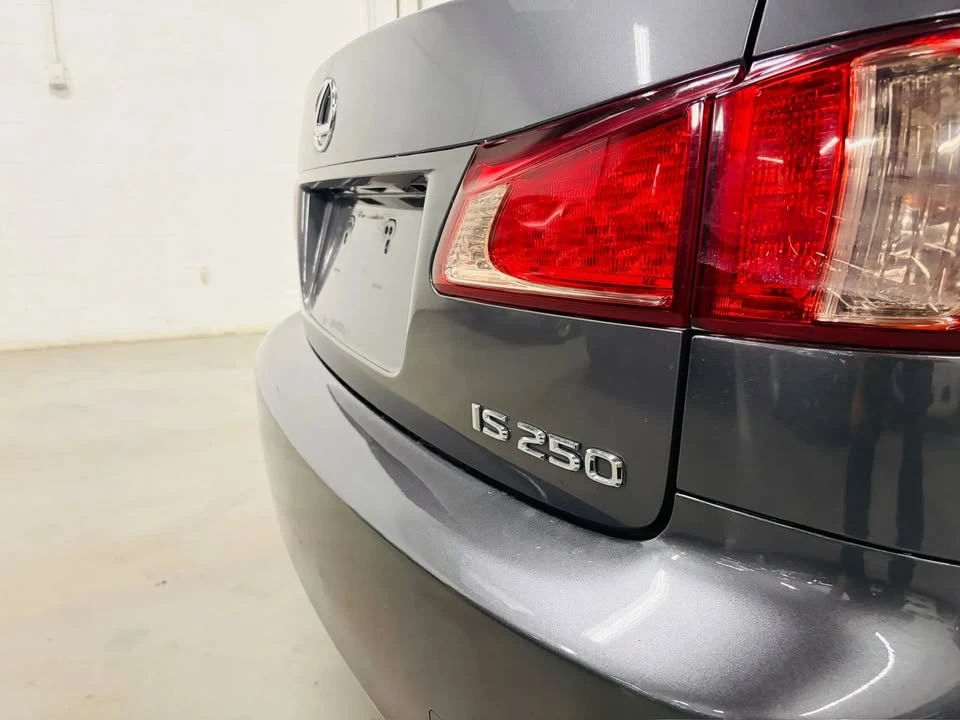 2013 Lexus IS 2nd Gen - Image 11 of 20