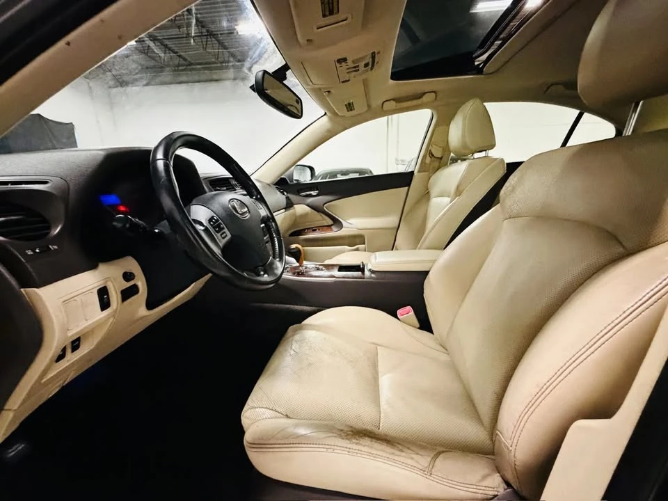 2013 Lexus IS 2nd Gen - Image 17 of 20