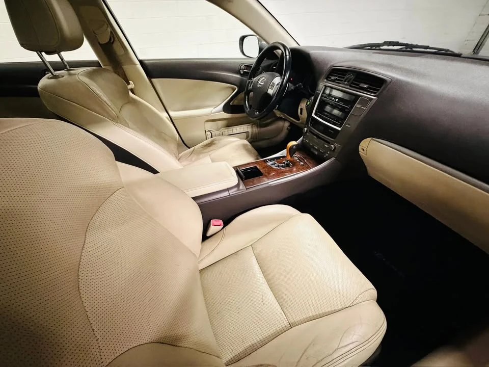 2013 Lexus IS 2nd Gen - Image 16 of 20