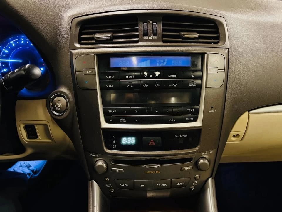 2013 Lexus IS 2nd Gen - Image 19 of 20
