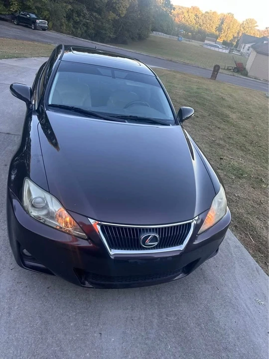 2013 Lexus IS 2nd Gen - Image 5 of 8