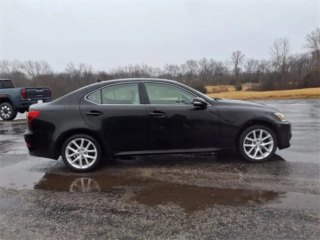 2013 Lexus IS 2nd Gen - Image 4 of 19