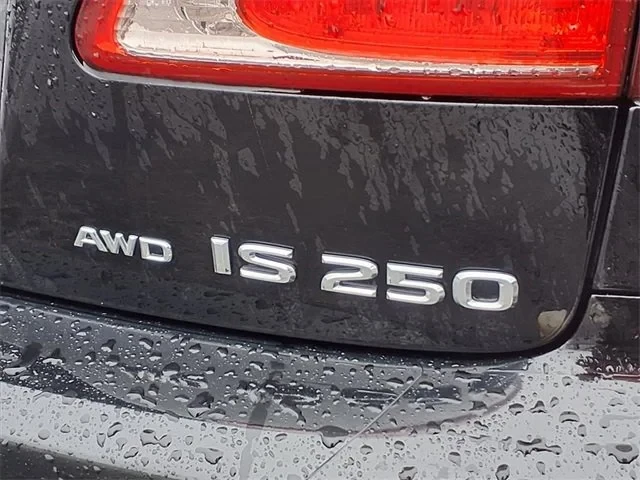 2013 Lexus IS 2nd Gen - Image 8 of 19