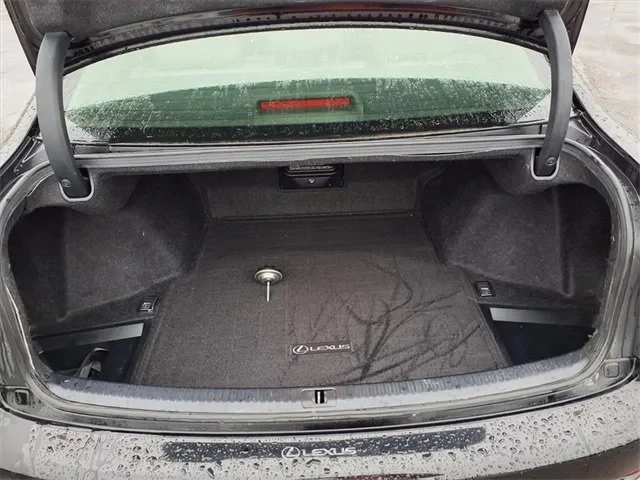 2013 Lexus IS 2nd Gen - Image 13 of 19