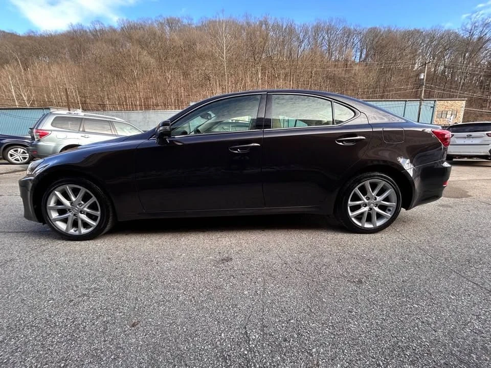 2013 Lexus IS 2nd Gen - Image 4 of 20