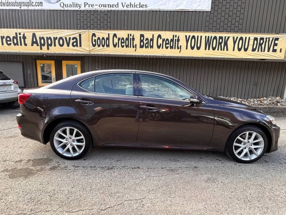 2013 Lexus IS 2nd Gen - Image 8 of 20