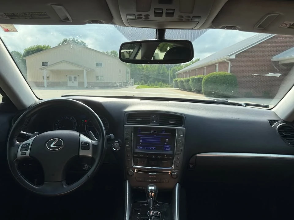 2013 Lexus IS 2nd Gen - Image 16 of 19