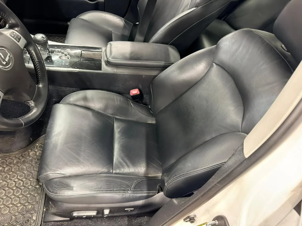 2013 Lexus IS 2nd Gen - Image 14 of 20