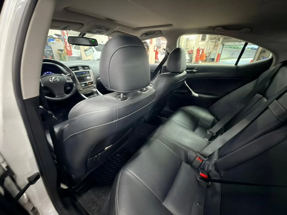 2013 Lexus IS 2nd Gen - Image 8 of 20