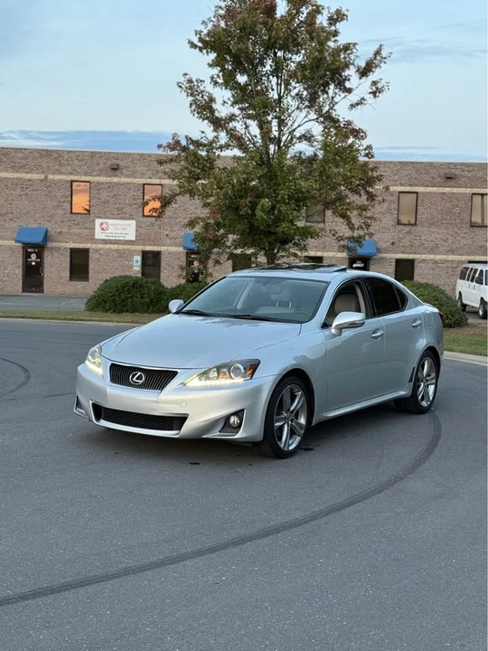 2013 Lexus IS 2nd Gen - Image 2 of 13