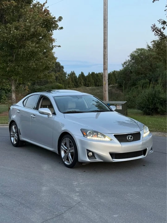 2013 Lexus IS 2nd Gen - Image 13 of 13