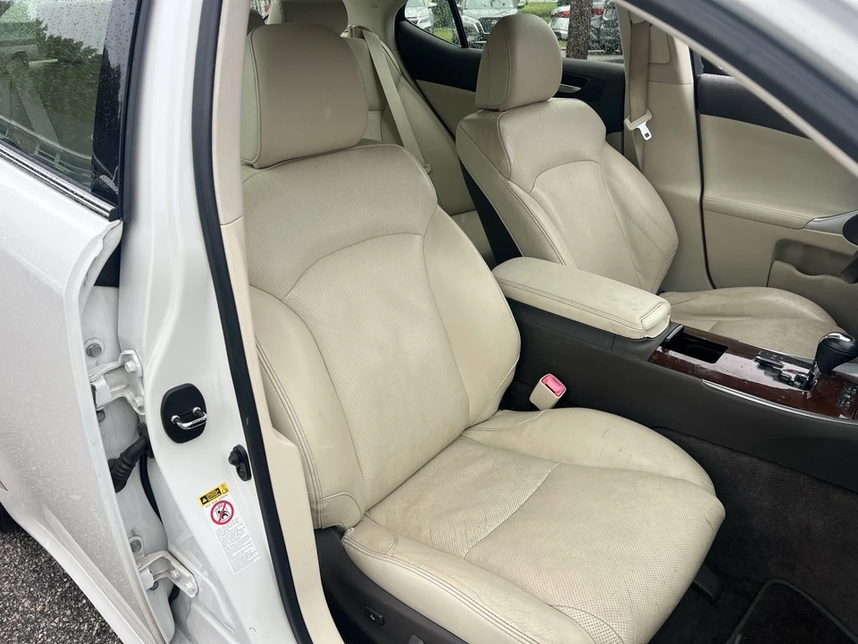 2013 Lexus IS 2nd Gen - Image 11 of 13