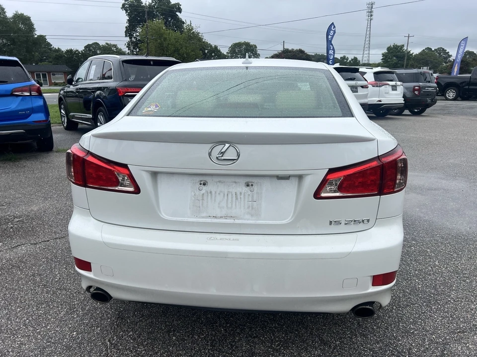 2013 Lexus IS 2nd Gen - Image 4 of 13