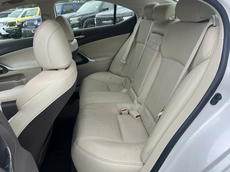2013 Lexus IS 2nd Gen - Image 8 of 13