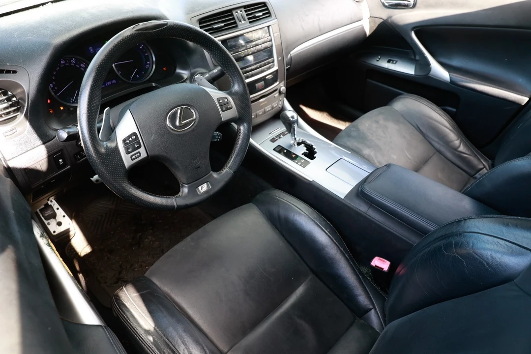 2013 Lexus IS 2nd Gen - Image 4 of 12