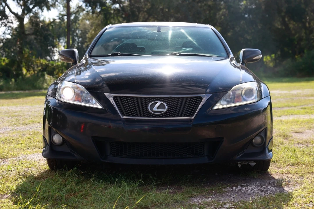 2013 Lexus IS 2nd Gen - Image 17 of 21