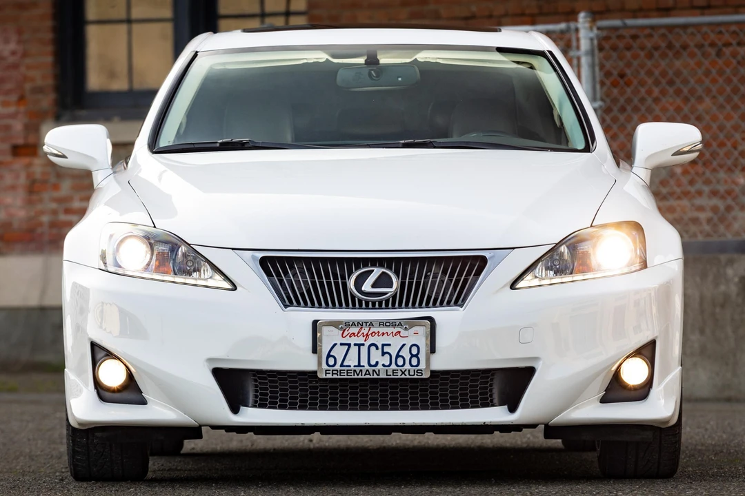 2013 Lexus IS 2nd Gen - Image 2 of 31