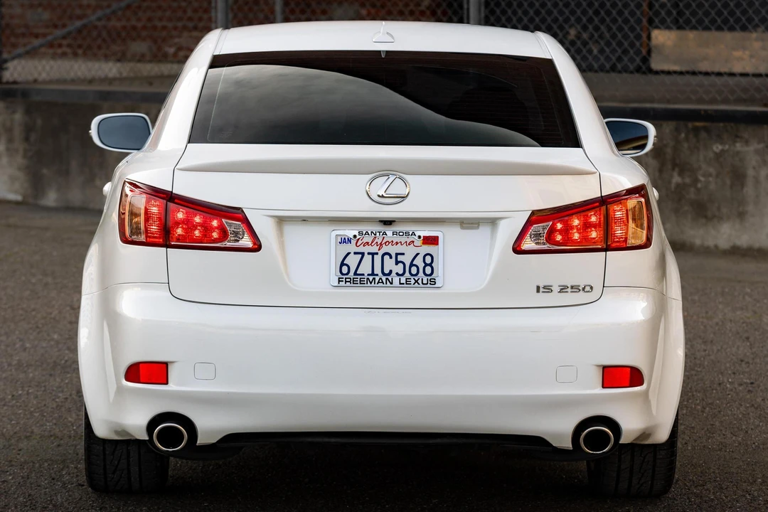 2013 Lexus IS 2nd Gen - Image 5 of 31