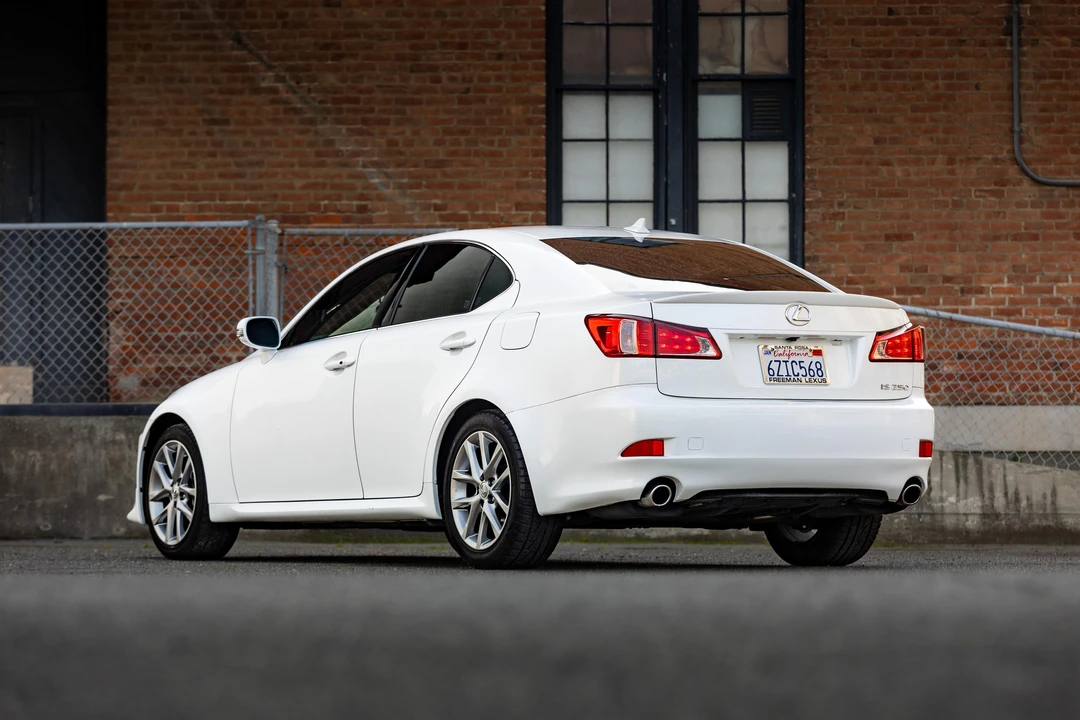 2013 Lexus IS 2nd Gen - Image 20 of 31