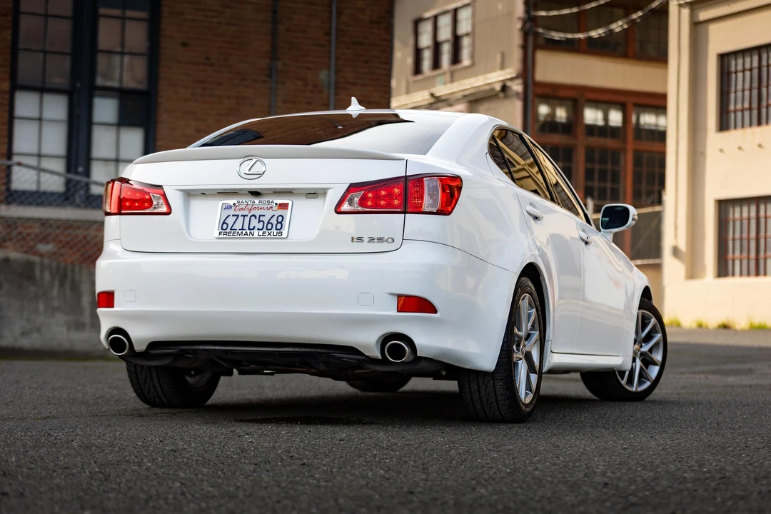 2013 Lexus IS 2nd Gen - Image 30 of 31