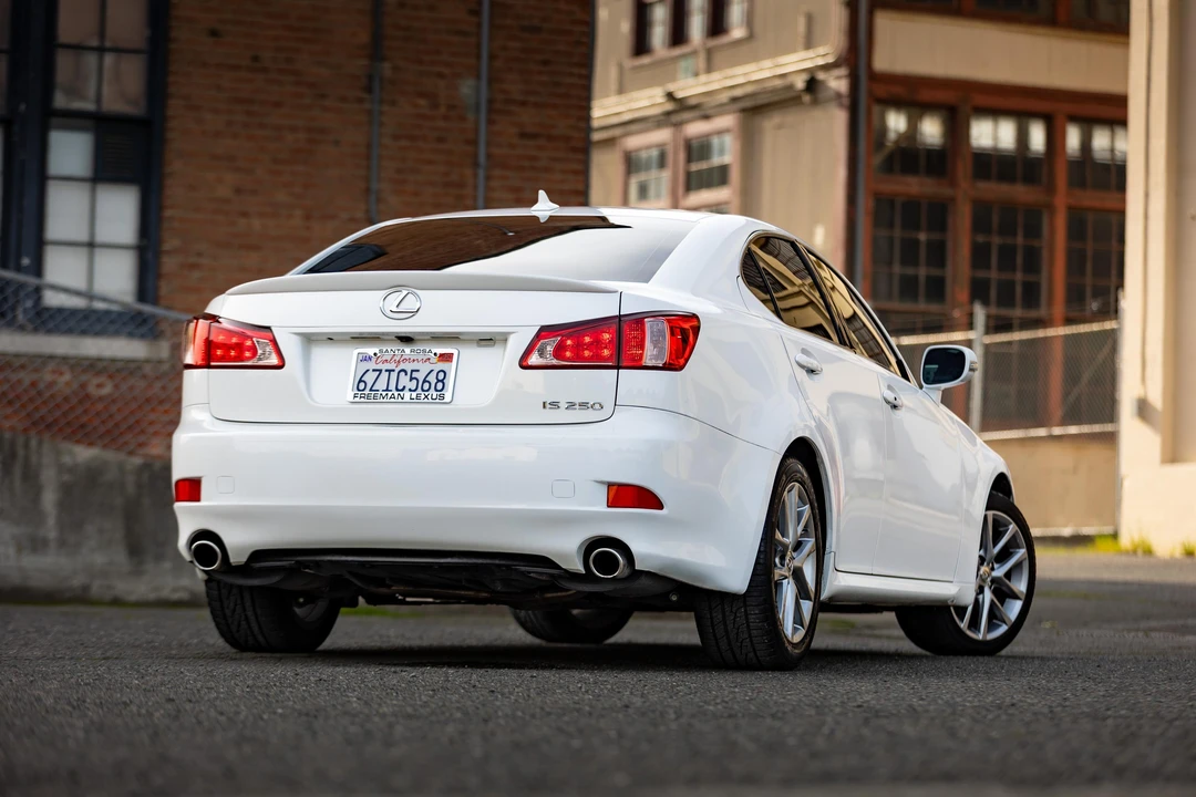 2013 Lexus IS 2nd Gen - Image 31 of 31