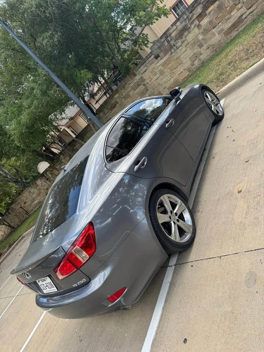 2013 Lexus IS 2nd Gen - Image 9 of 10