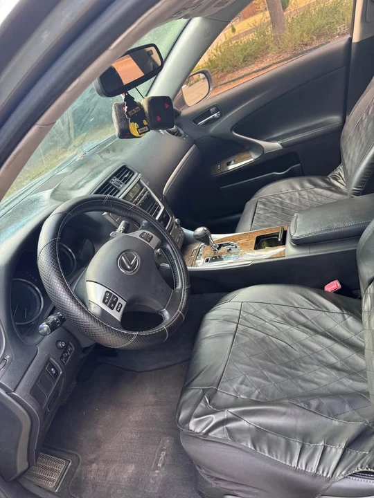2013 Lexus IS 2nd Gen - Image 5 of 9