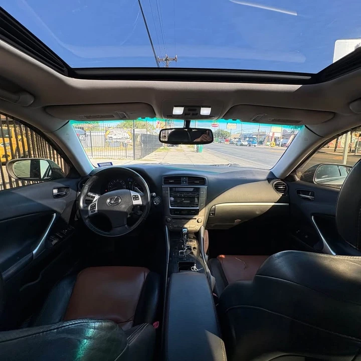 2013 Lexus IS 2nd Gen - Image 16 of 19