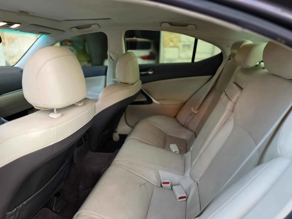 2013 Lexus IS 2nd Gen - Image 5 of 13